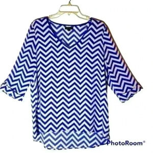3/25 promo! Kiara chevron tunic size medium